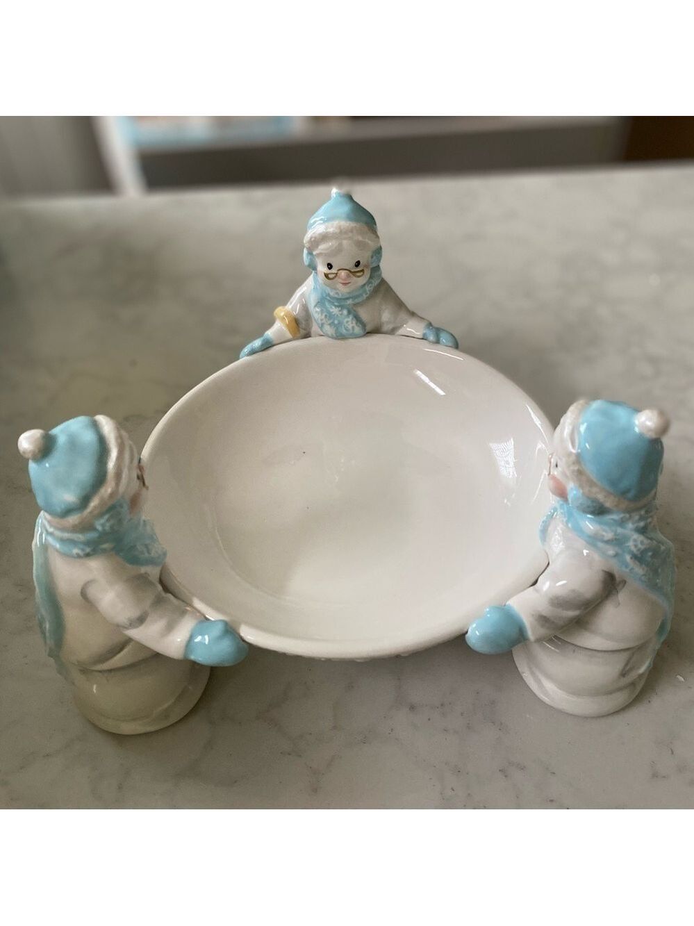 2002 Avon Snowlady 1st Edition Bowl